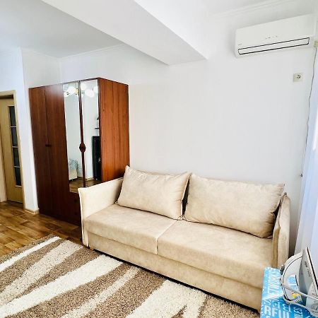 Evita Apartment Bisjkek Eksteriør billede