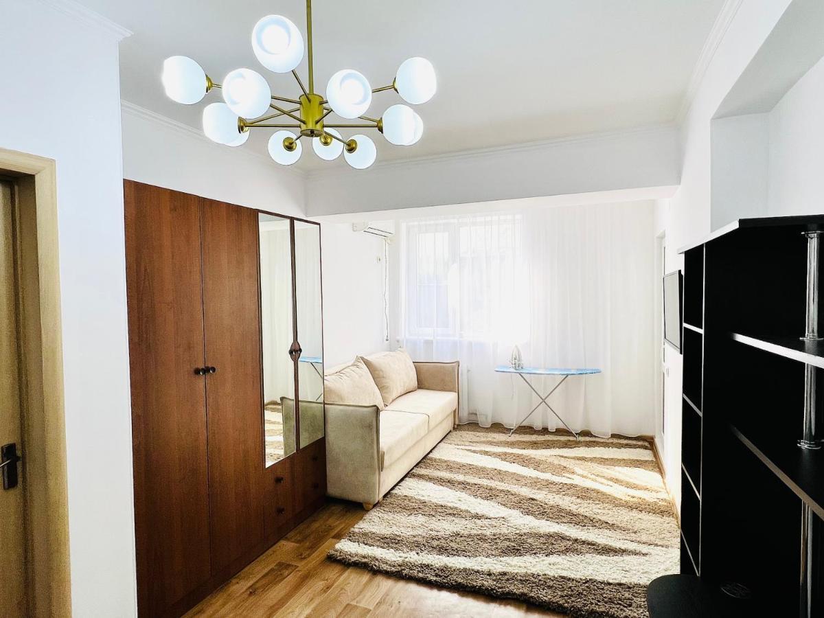 Evita Apartment Bisjkek Eksteriør billede