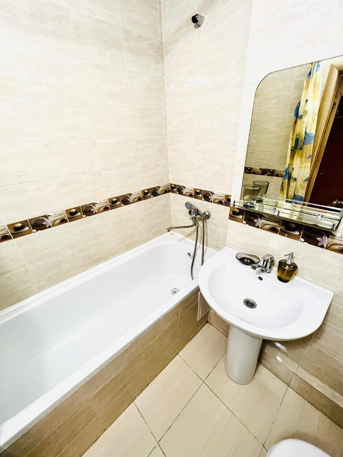 Evita Apartment Bisjkek Eksteriør billede