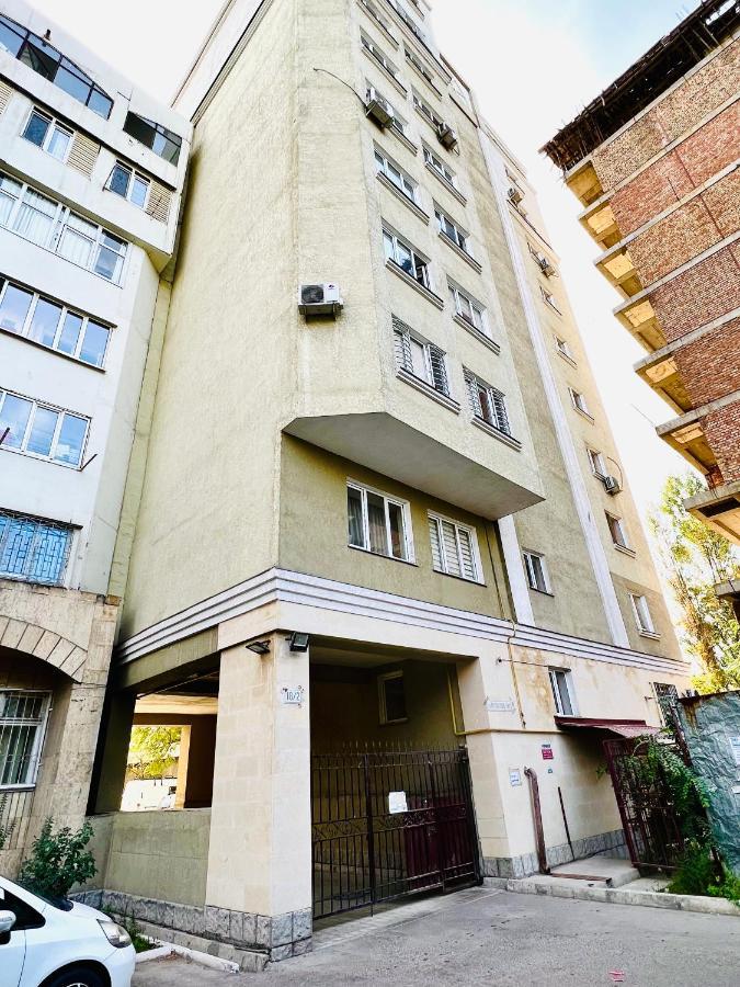 Evita Apartment Bisjkek Eksteriør billede