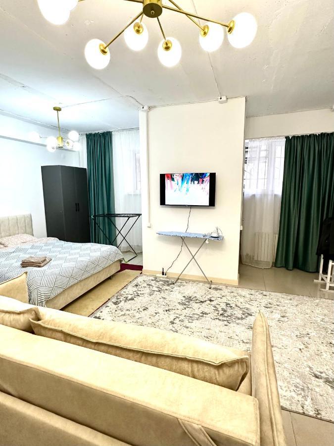 Evita Apartment Bisjkek Eksteriør billede